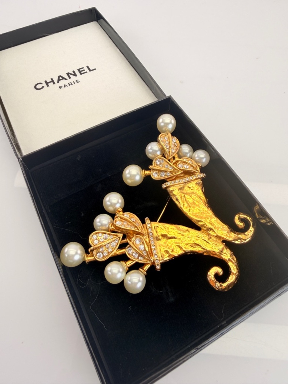 Vintage CHANEL Cornucopia Pearl Brooch Collectors Piece